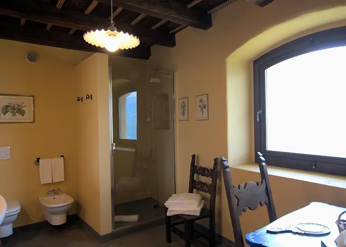 Palazzo Juvalta 3* 테글리오